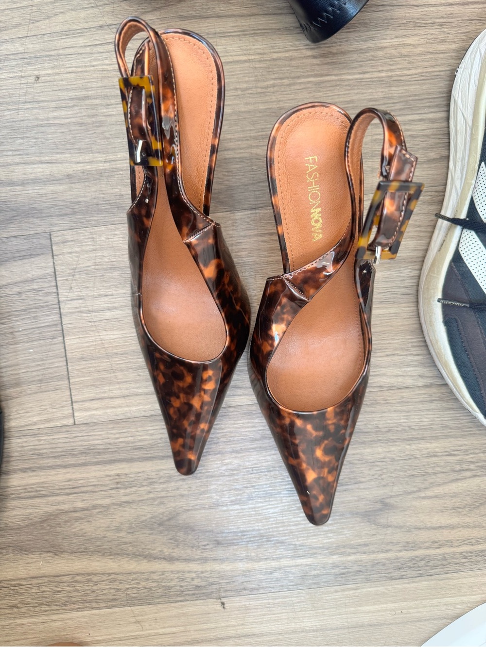 Fashion Nova Tortoise Print Slingback Pointed Flats - Brown/Black